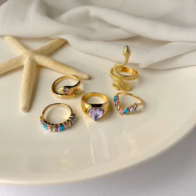 Luxury Crystal Stone Snake Decor Fashion Ring Set (5 pcs)